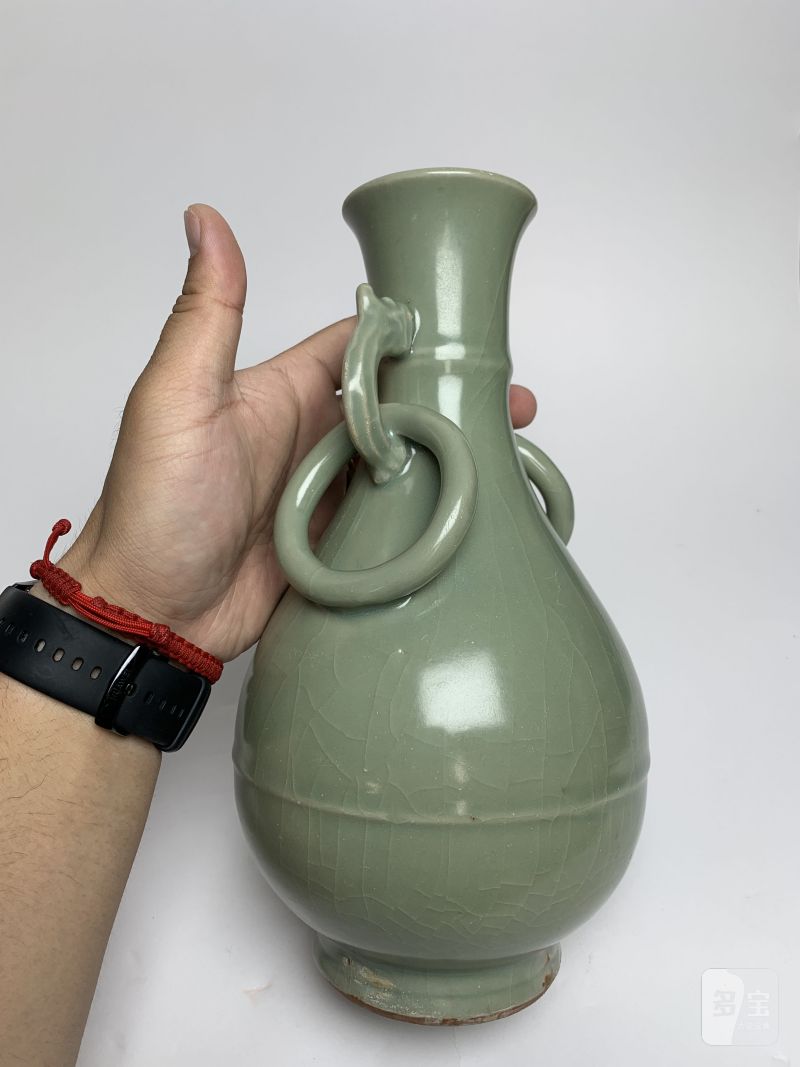 元 龙泉青釉双活环耳瓶一对 - 图4